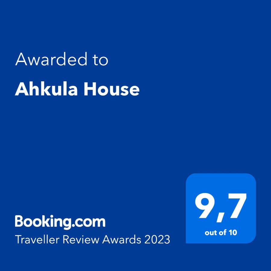 Ahkula House Hotel Lemmenjoki Bagian luar foto