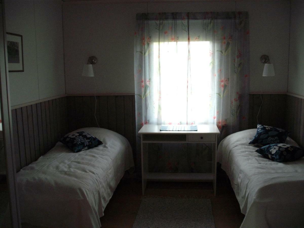 Ahkula House Hotel Lemmenjoki Bagian luar foto